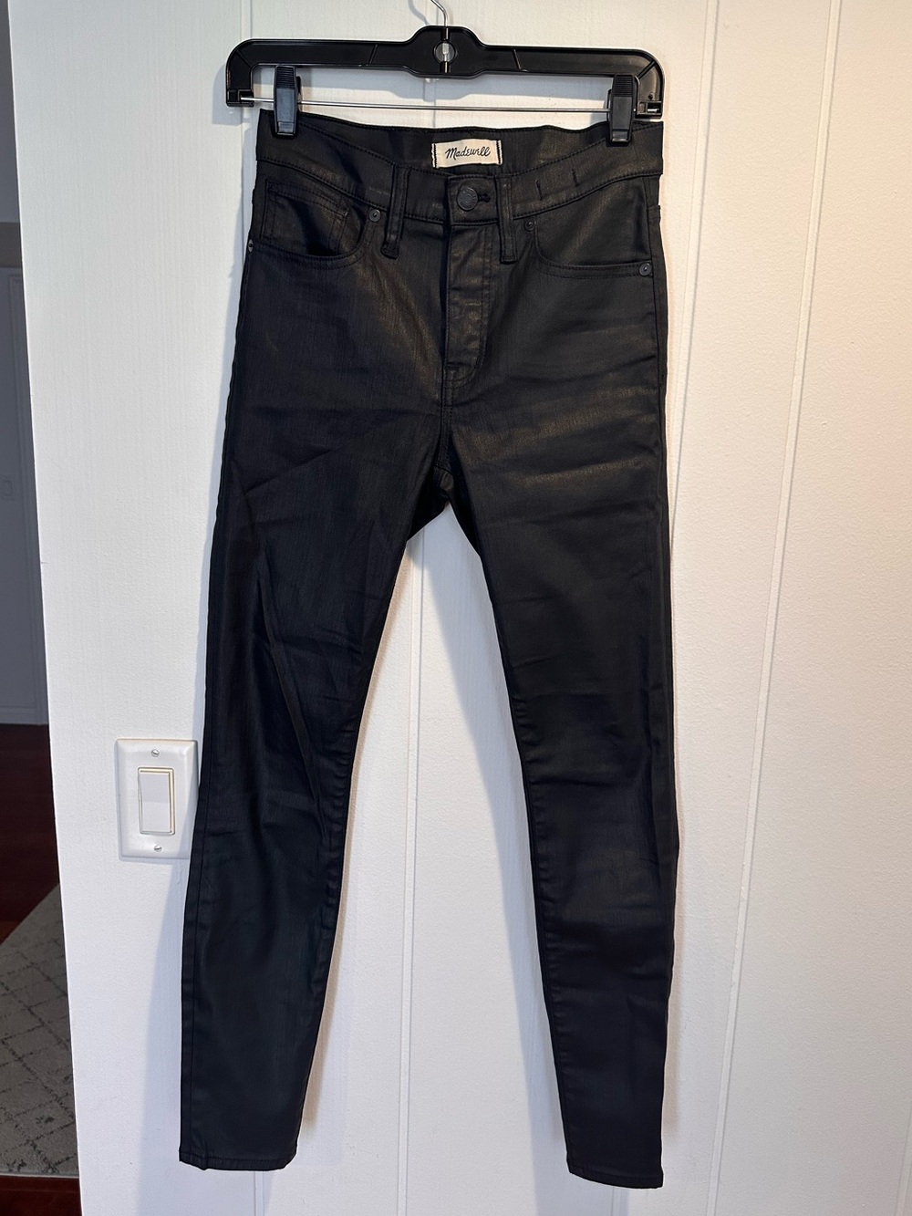 EUC Madewell 9” High Rise Skinny Jeans: Coated Edition - Black - Size 26